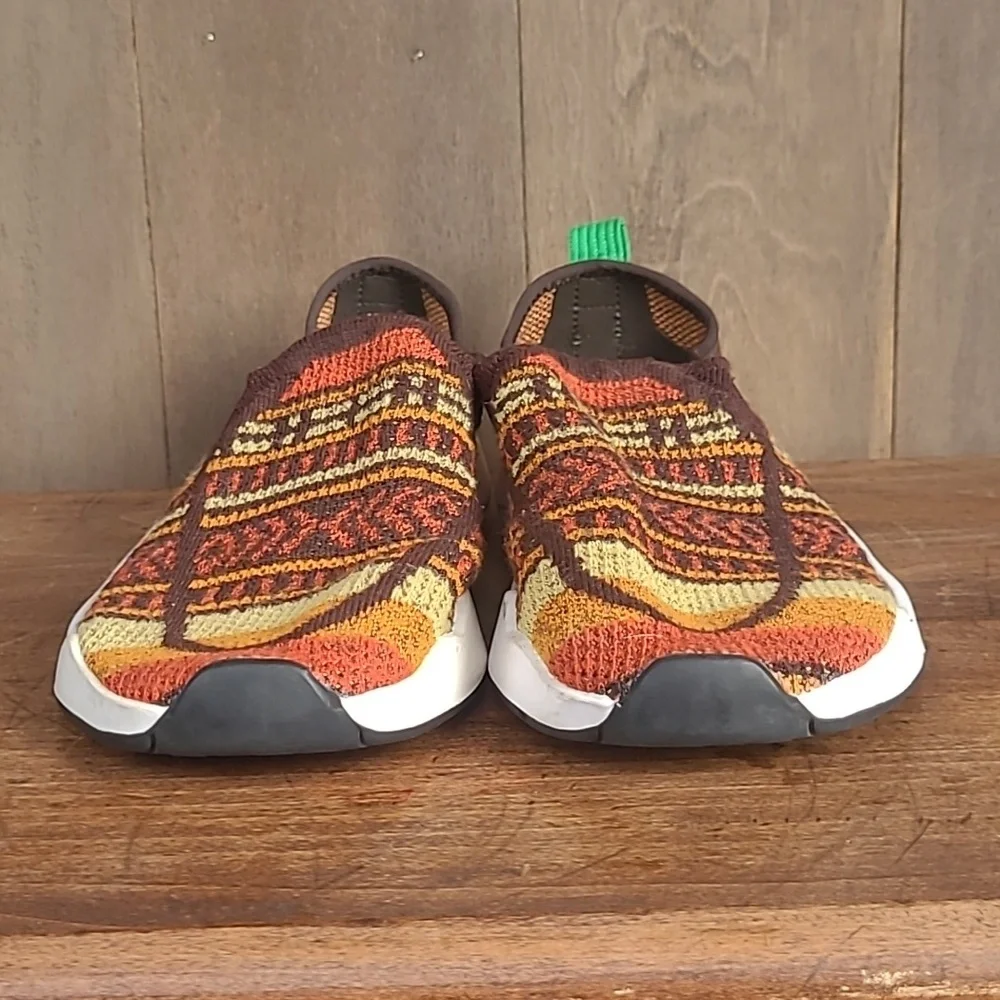 Sanuk euc shoes